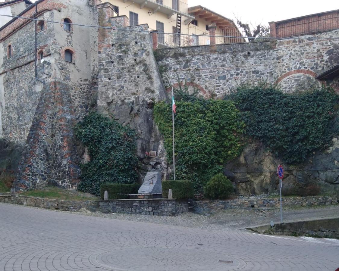 B&B Sotto Le Mura Pavone Canavese Luaran gambar